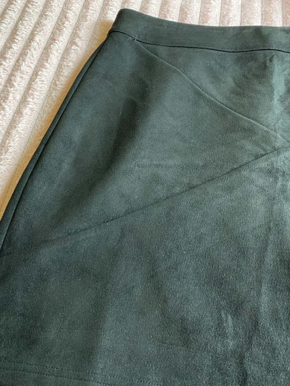 New Mangopop Black Seude Skirt